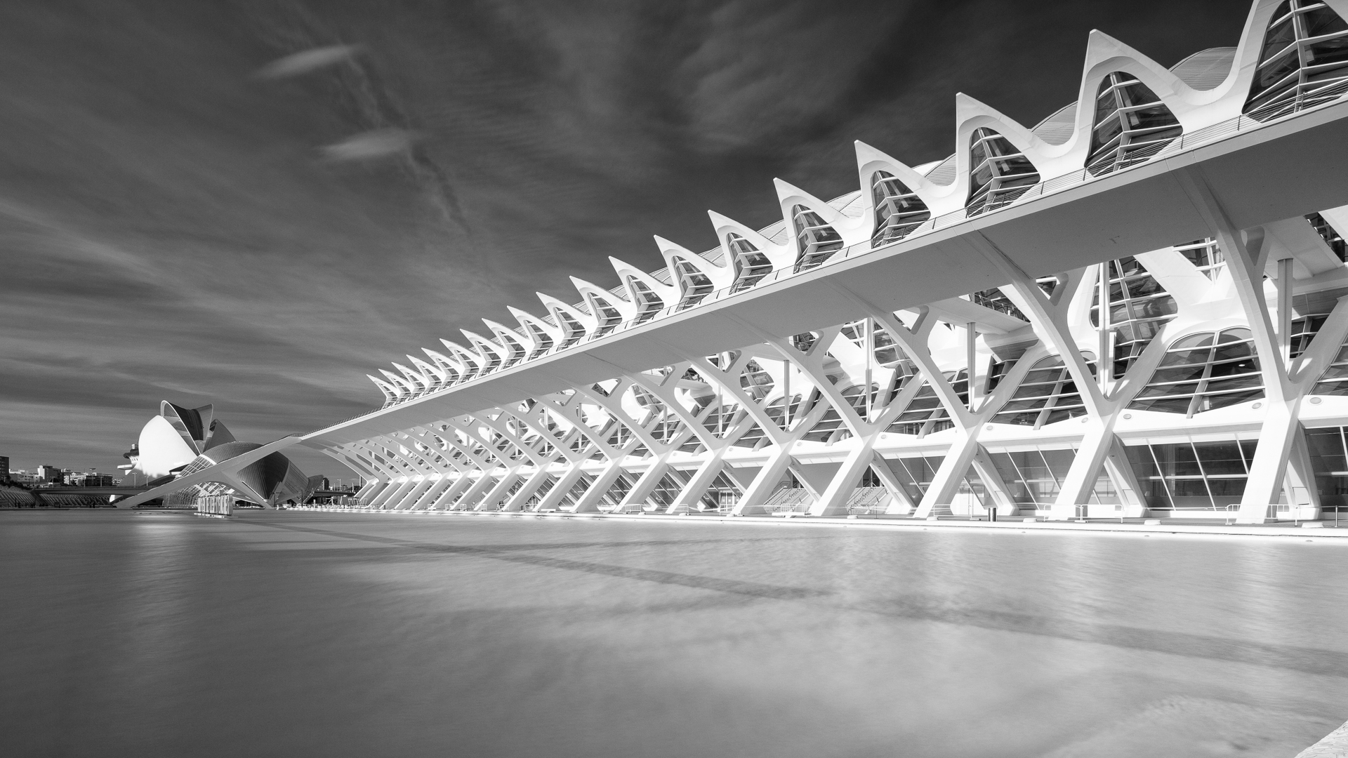 2 lenses iconic architecture hero image